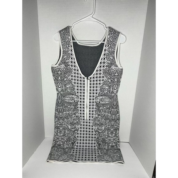 BCBGMAXAZRIA Sweater Bodycon Dress Women Large Jazmyne Tribal Jacquard V Back - Picture 2 of 7